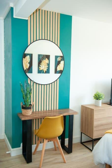 Appartement Proche Gare Routiere Fougères Extérieur photo
