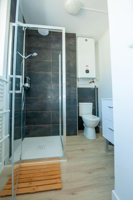 Appartement Proche Gare Routiere Fougères Extérieur photo